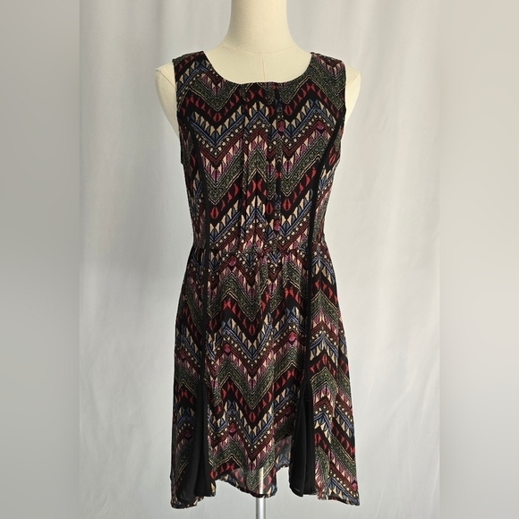 Esley Multicolor Chevron Sleeveless Fit & Flare Asymmetrical Hem Dress Sz. S - Picture 2 of 10